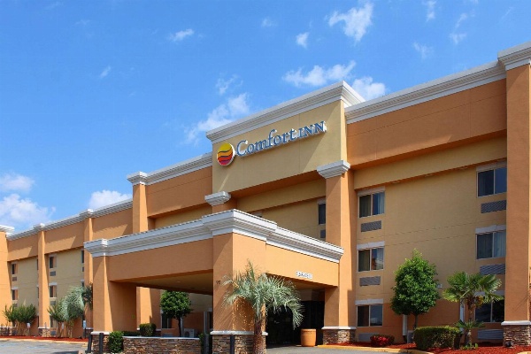 Comfort Inn Columbia - Bush River image 1